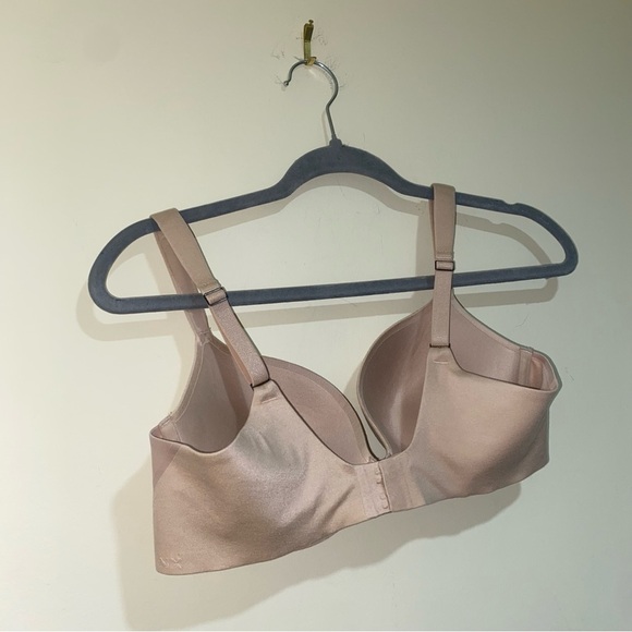 Women’s Spanx brand Pillow  Cup style Nude colour Bra with adjustable straps 36C - Picture 10 of 16